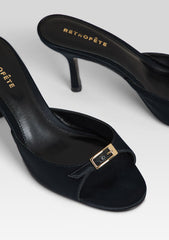 Fernanda Sandal